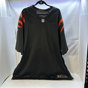 NFL Bengals Hurst Jersey 88
 Slight imperfection on the right side, Nike sign